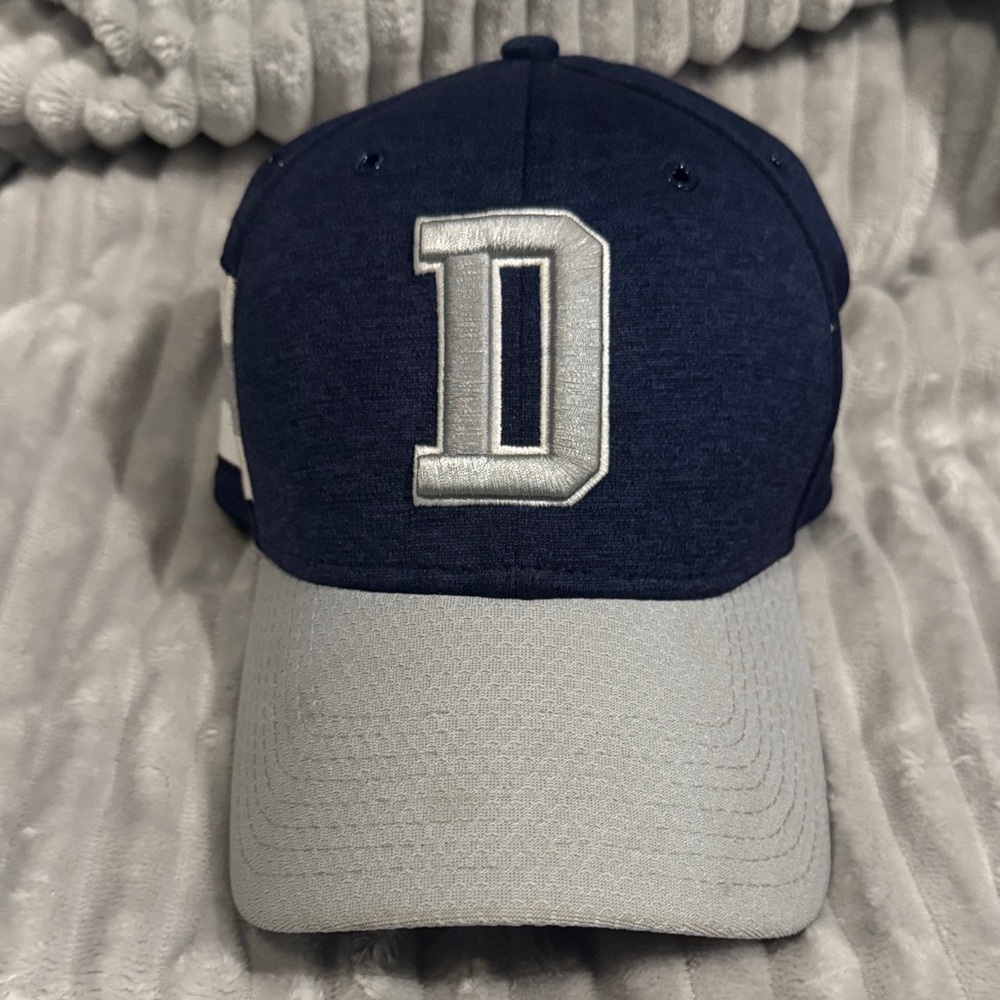 New Era Dallas Cowboys NFL Fitted Hat L/XL